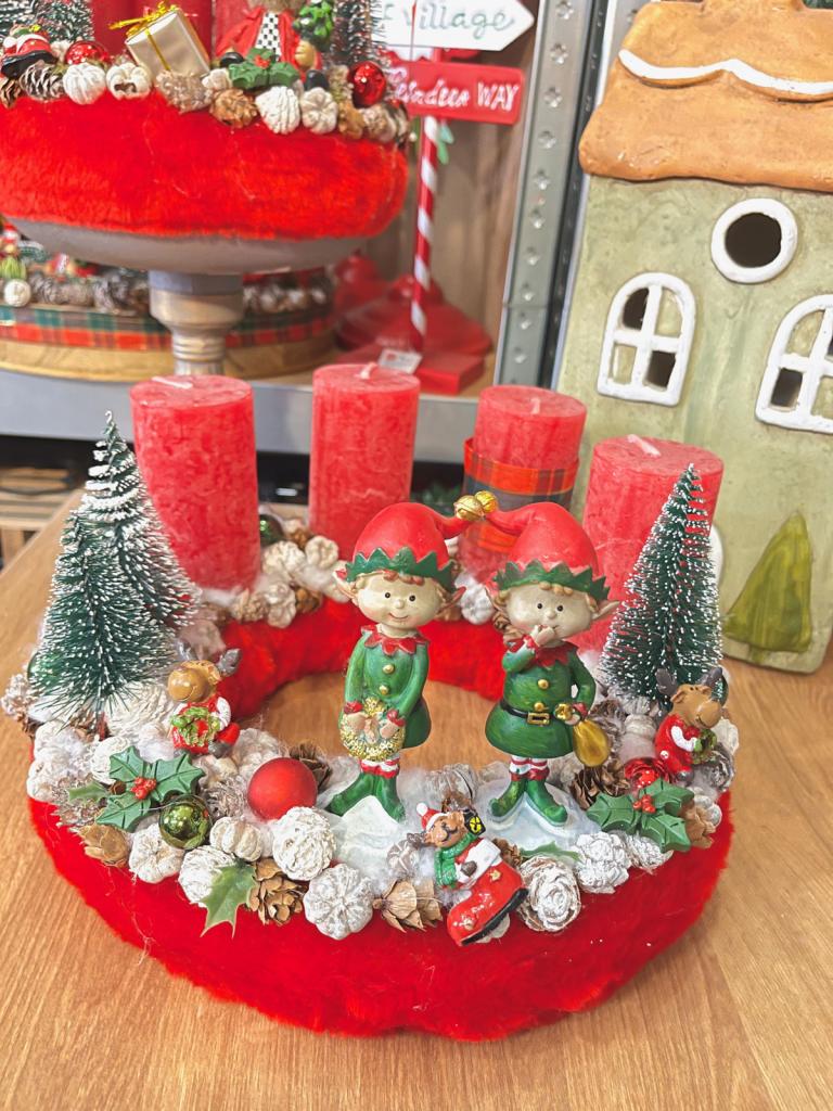 Adventi koszorú manókkal, piros-zöld, 28cm 1
