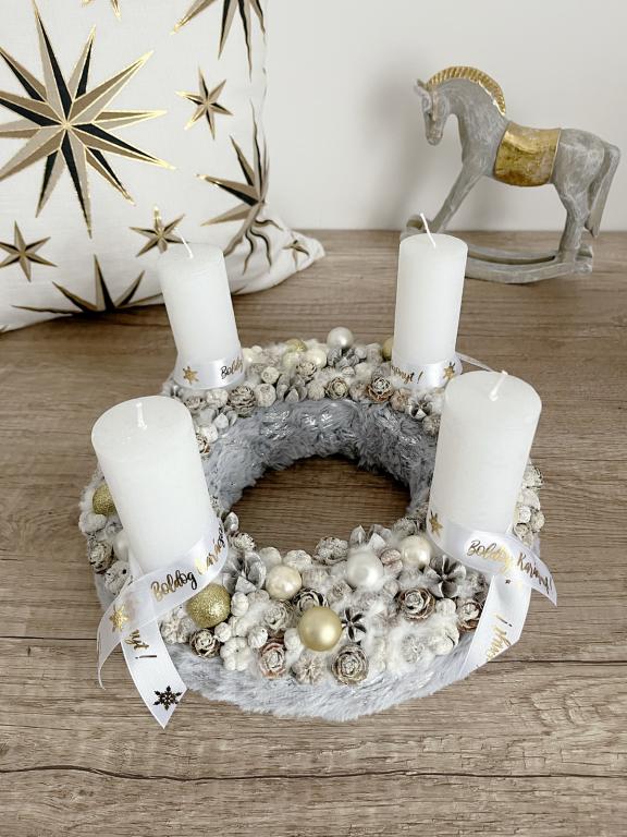 Arany-ezüst adventi koszorú
