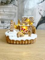 Mézeskalács cukorka bolt mozgó fenyővel 16x10x15cm világítós 3