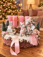 Adventi koszorú egérpárral és szánkóval, pasztell rózsaszín, 28cm 2
