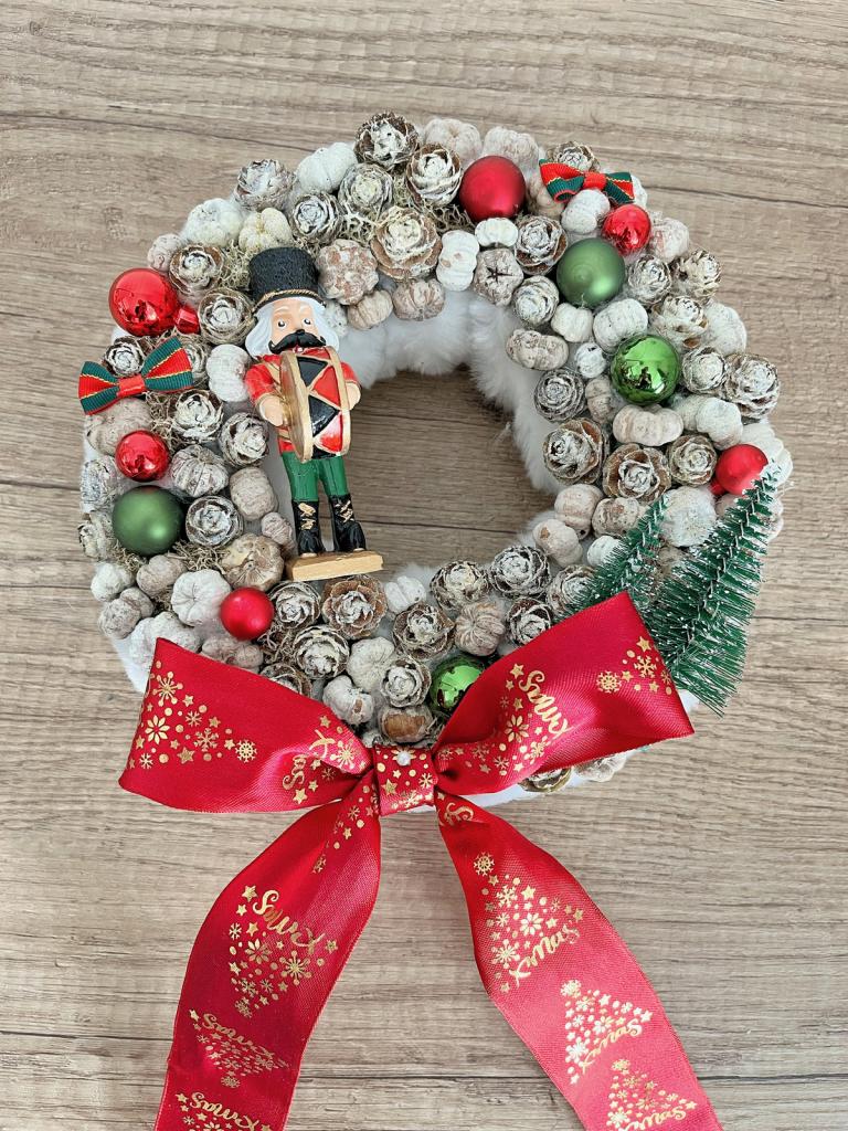 Diótörős adventi kopogtató, 24cm 1