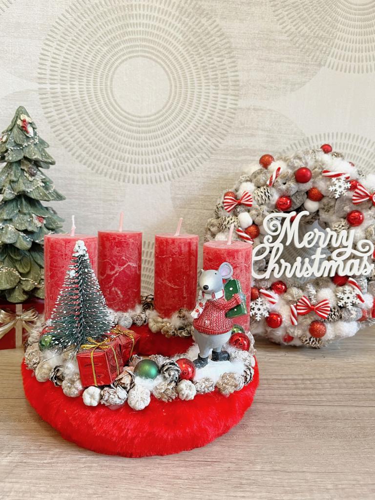 Adventi koszorú egérrel, piros színű 1