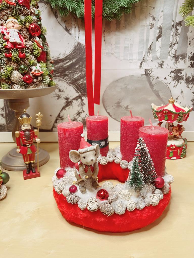 Adventi koszorú síelő egérrel piros színű 1