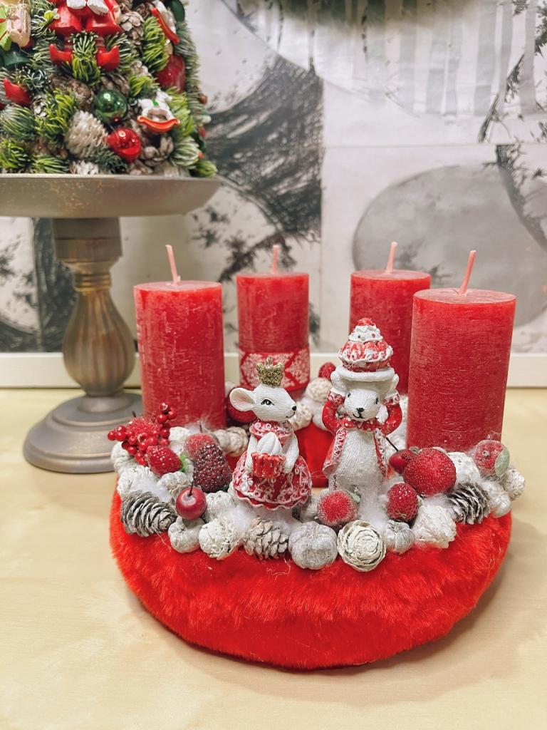 Adventi koszorú egérpárral piros színű 1